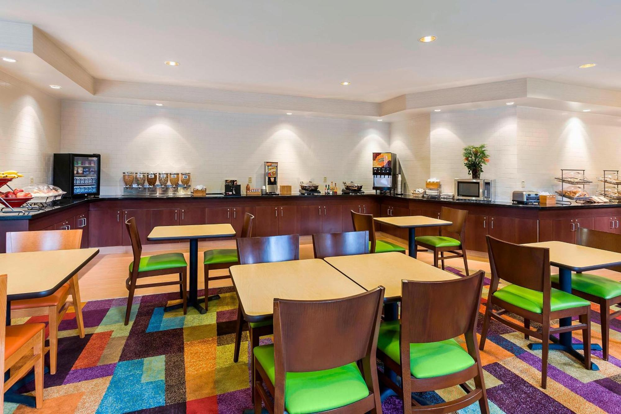Fairfield Inn & Suites Dallas Park Central Dış mekan fotoğraf