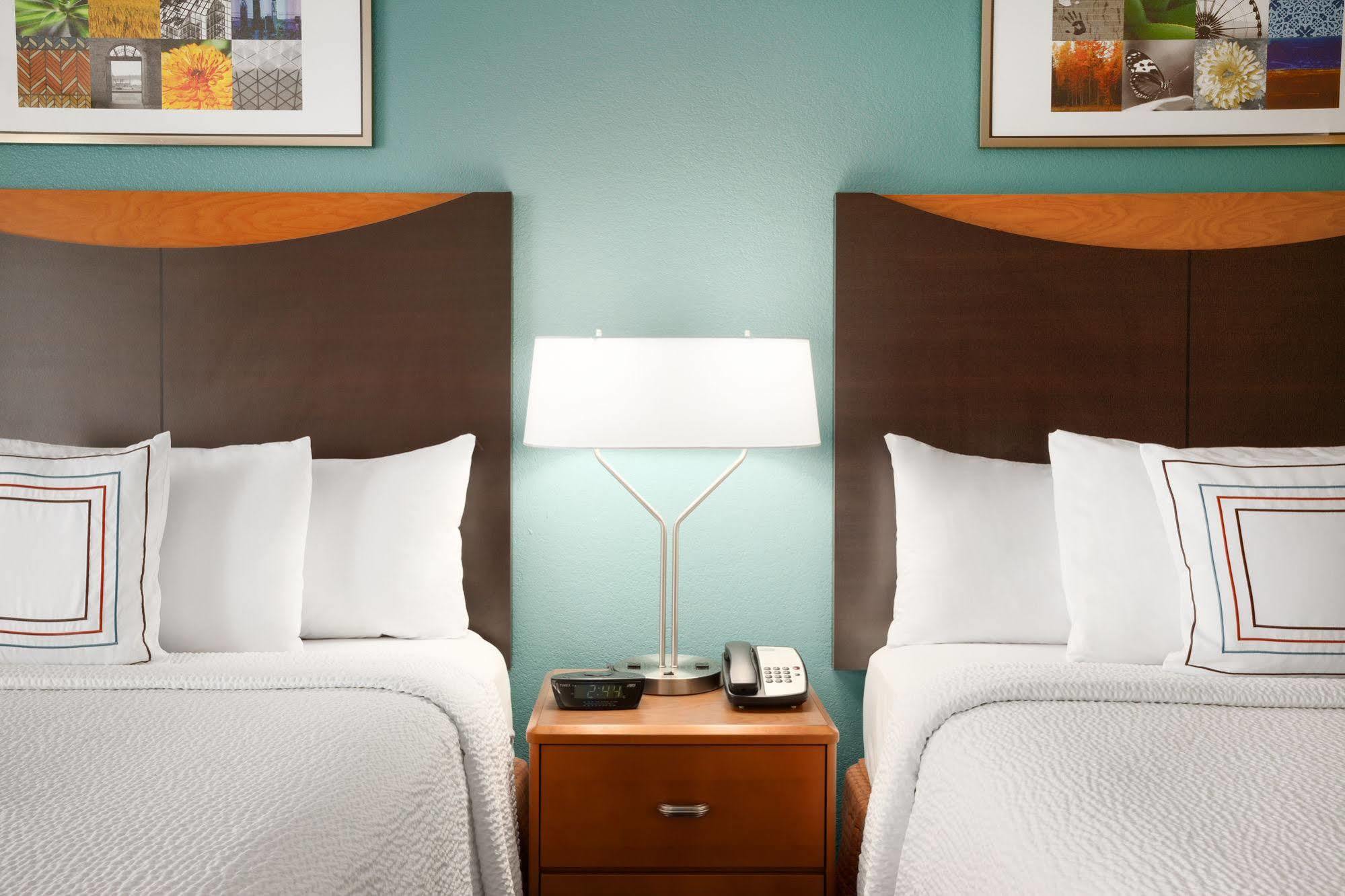 Fairfield Inn & Suites Dallas Park Central Dış mekan fotoğraf